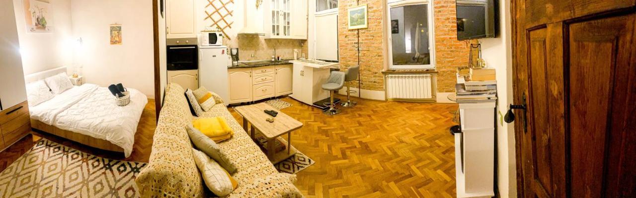 Charm Old Town Studio Apartment Brasov Ngoại thất bức ảnh